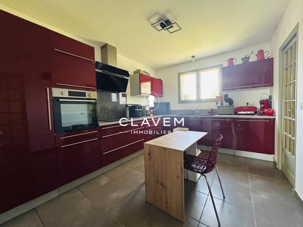 MAISON 4 CHAMBRES SUR TERRAIN CONSTRUCTIBLE.