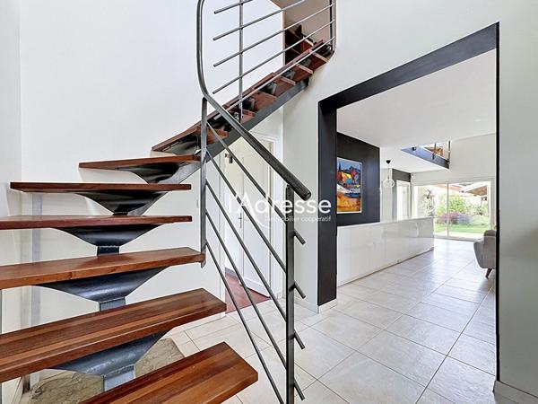 l'Adresse Immobilier - Plaisance du Touch - Maison d'architecte T5 de 170 m² avec piscine et Garage