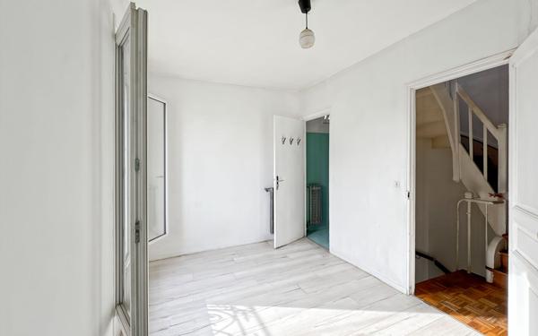 Maison à vendre    4 pièces • 66 160 m2 Bondy