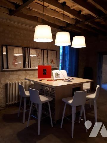 Immeuble mixte | Route des Châteaux de la Loire
Rez-de-chaussée commercial libre - restaurant,...