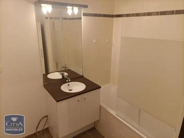 Appartement à louer 2 pièces 40.79m²