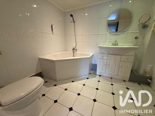 Immeuble à vendre 370 m² Saint-Maixent-l'École