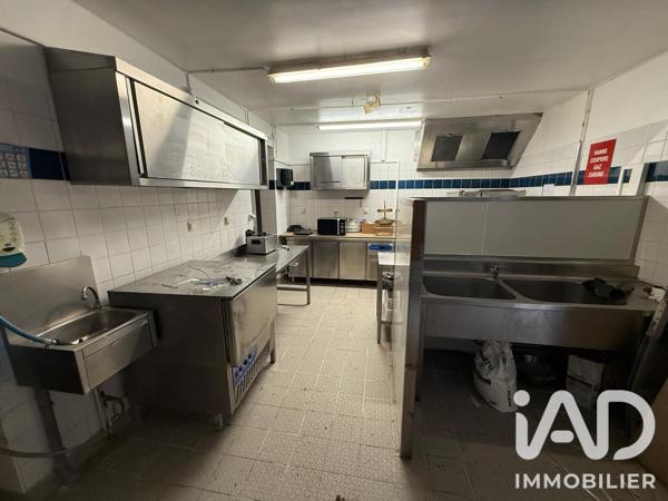 Immeuble à vendre 370 m² Saint-Maixent-l'École