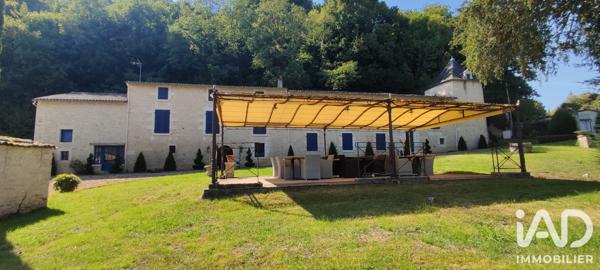 Immeuble à vendre 370 m² Saint-Maixent-l'École