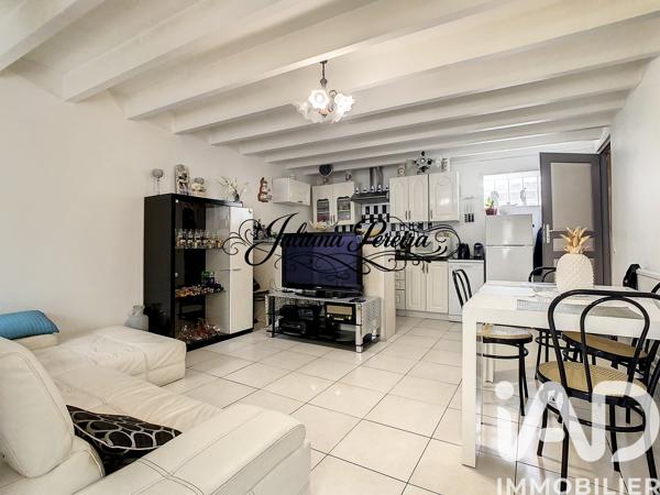 Maison à vendre 6 pièces 107 m² Mézières-sur-Seine