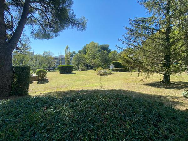 Appartement Marseille 4 pièces 88 m2 13012, Les 3 Lucs, dernier étage. Climatisation.