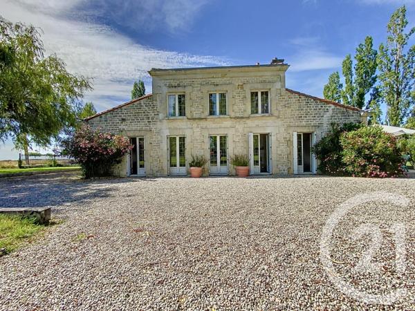 Maison à vendre  8 pièces - 190 m2 TONNAY CHARENTE - 17