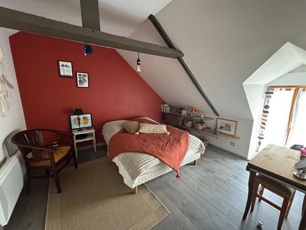 Vente maison de ville, 4 chambres, avec jardin clos sans vis à vis - LAMBALLE CENTRE