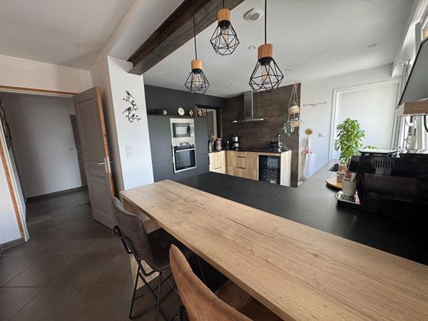 Vente maison de ville, 4 chambres, avec jardin clos sans vis à vis - LAMBALLE CENTRE