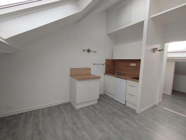 A LOUER : T1 à LILLE • Rue Adolphe - Vauban • 420 € CC • Réf. G668-7