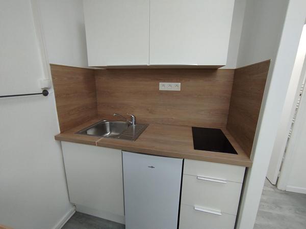 A LOUER : T1 à LILLE • Rue Adolphe - Vauban • 420 € CC • Réf. G668-7