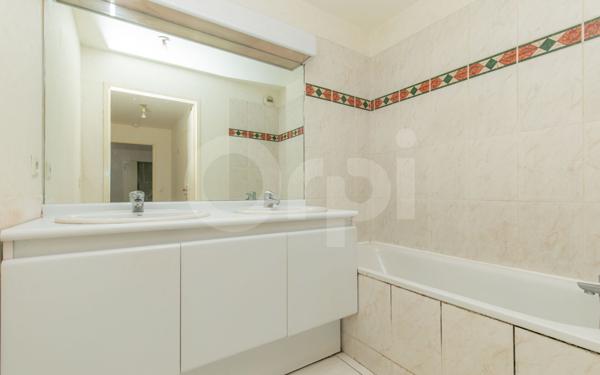 Appartement à vendre    3 pièces • 59,80 m2 Noisy-le-Grand