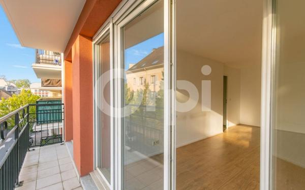 Appartement à vendre    3 pièces • 59,80 m2 Noisy-le-Grand