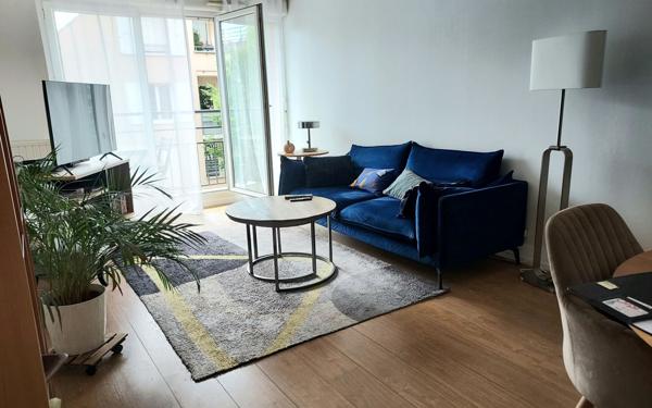 Appartement à vendre    3 pièces • 59,80 m2 Noisy-le-Grand