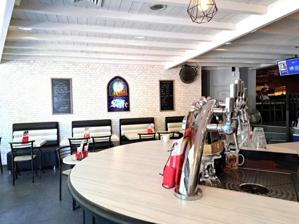 CAFE, BAR, TERRASSE, PMU - RENNES EST