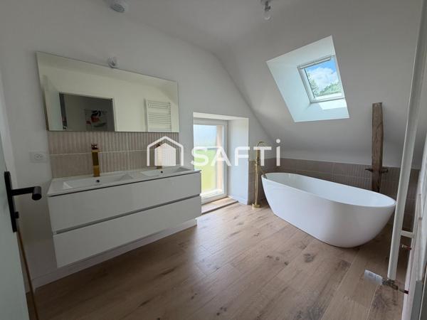 CHARMANTE MAISON EN PIERRE RENOVÉE, 4 CHAMBRES, A MOREAC