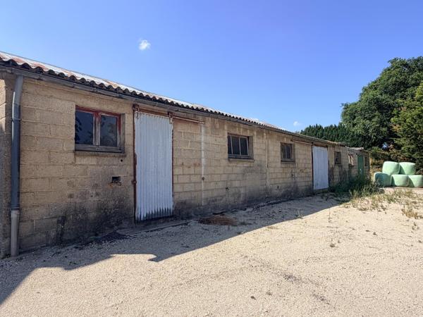 CHARMANTE MAISON EN PIERRE RENOVÉE, 4 CHAMBRES, A MOREAC