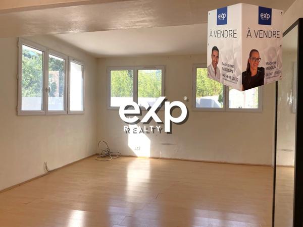 En eXclusivité / Bas de villa - appartement T4 de 93 m² en rez-de-jardin  / Toulon Ouest