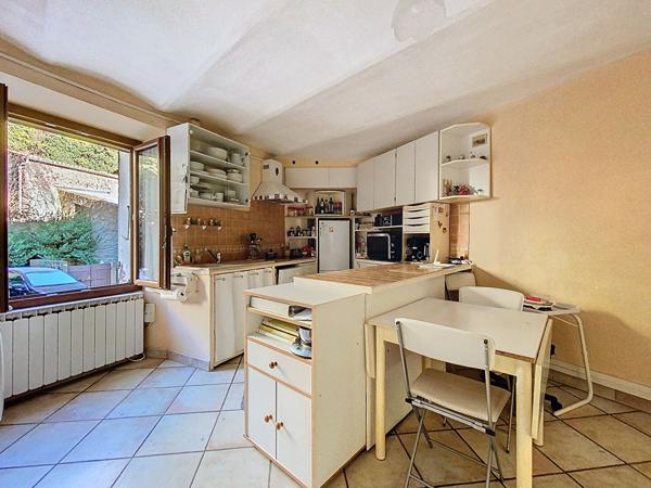 Maison de village à vendre à Sisteron - Référence 1383