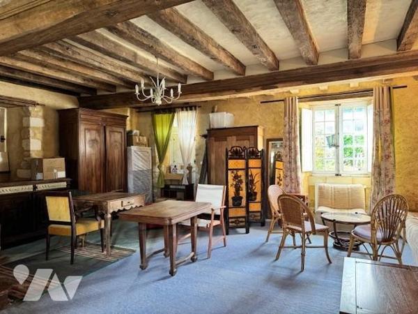 MAISON ANCIENNE A RESTAURER 