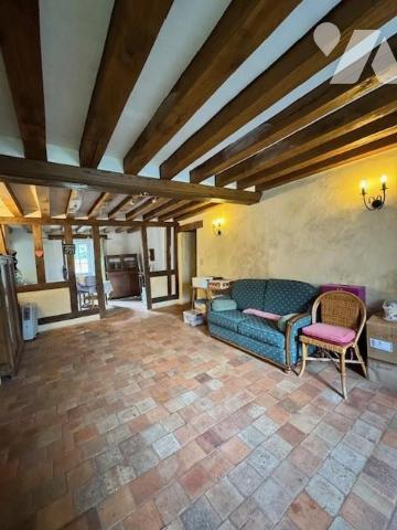 MAISON ANCIENNE A RESTAURER 