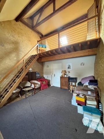 MAISON ANCIENNE A RESTAURER 