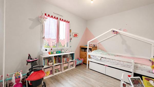 Plain-pied familial sans travaux et sans vis-à-vis !