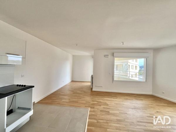 Location appartement 3 pièces 70 m² Bordeaux