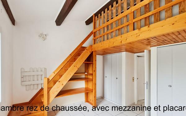 Maison à vendre    5 pièces •  Pujaut