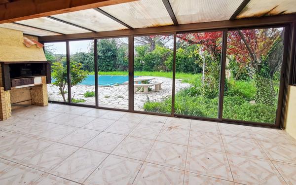 Maison à vendre    5 pièces •  Pujaut