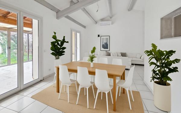 Maison à vendre    5 pièces •  Pujaut