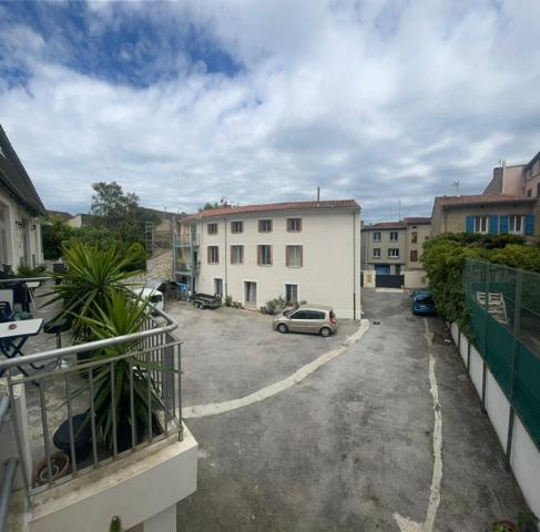 Immeuble de rapport dans résidence sécurisée