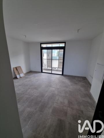 Location appartement 2 pièces 43 m² Saint-Denis