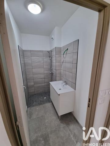 Location appartement 2 pièces 43 m² Saint-Denis