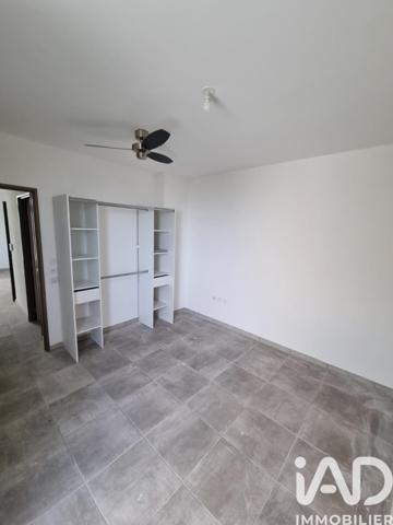 Location appartement 2 pièces 43 m² Saint-Denis