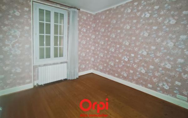 Maison à vendre    2 pièces •  Désertines