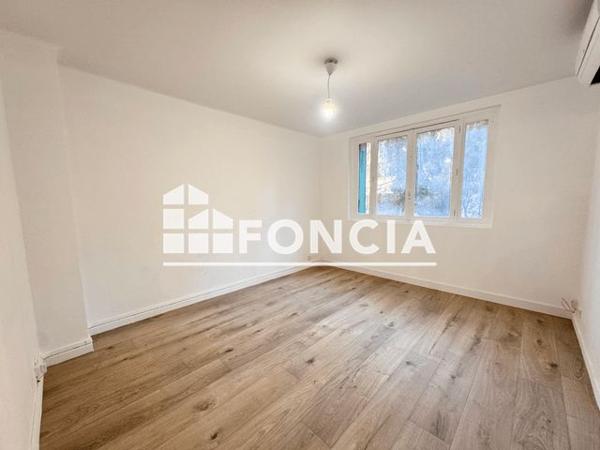 Location Appartement 3 pièces 49.1 m² - 517 AVENUE DE L'ELISA Toulon 83100