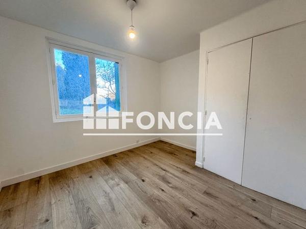 Location Appartement 3 pièces 49.1 m² - 517 AVENUE DE L'ELISA Toulon 83100