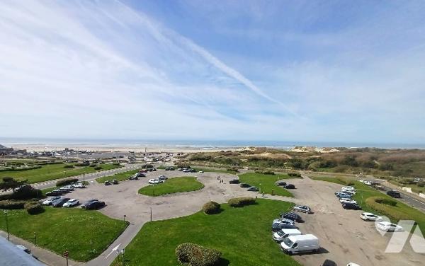 Rare à la vente, T2(cabine) traversant de 48,16m² en étage élevé avec cave FACE MER au TOUQUET