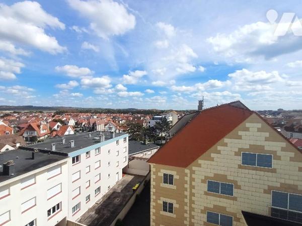 Rare à la vente, T2(cabine) traversant de 48,16m² en étage élevé avec cave FACE MER au TOUQUET