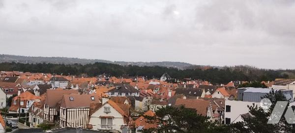 Rare à la vente, T2(cabine) traversant de 48,16m² en étage élevé avec cave FACE MER au TOUQUET