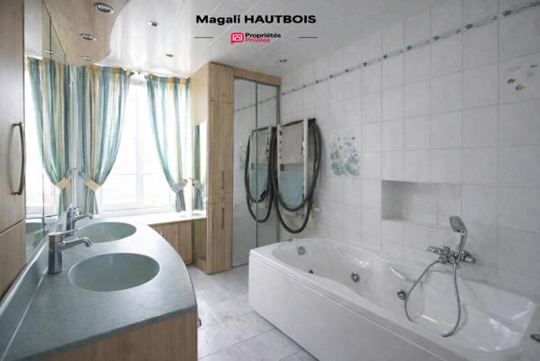 Villa Saint Jean Le Thomas 10 pièce(s) 220 m2