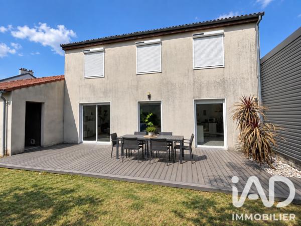 Maison à vendre 1 pièce 187 m² Nantes