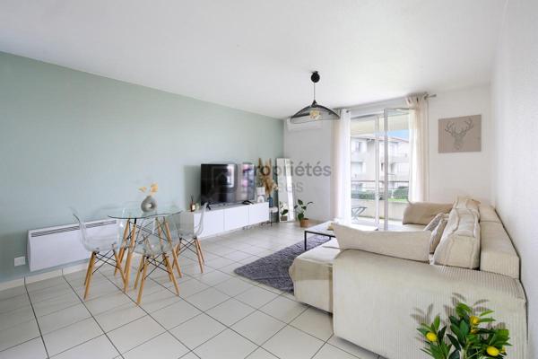 Appartement T3 meublé - 2 stationnements - piscine