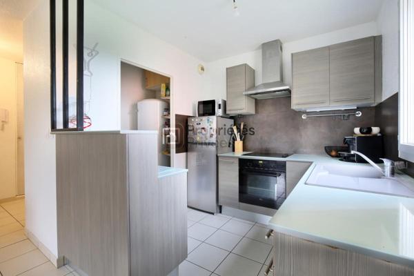 Appartement T3 meublé - 2 stationnements - piscine