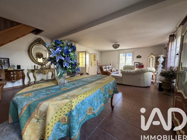 Maison à vendre 7 pièces 162 m² Courville-sur-Eure