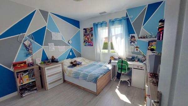 MAGNIFIQUE VILLA DE PLAIN PIED AVEC PISCINE VUE PYRENEES