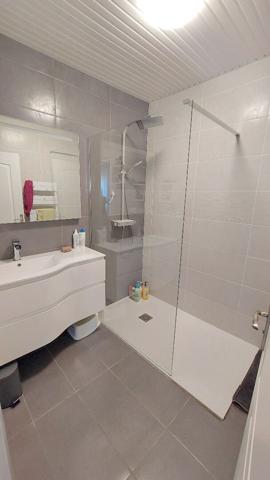 MAGNIFIQUE VILLA DE PLAIN PIED AVEC PISCINE VUE PYRENEES