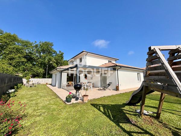 Maison contemporaine récente de 150 m² au Teich