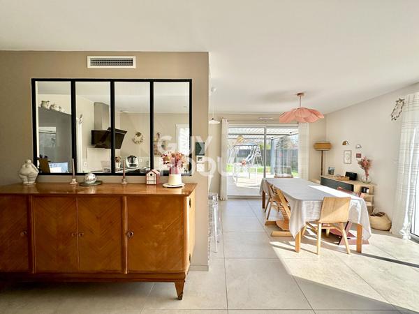 Maison contemporaine récente de 150 m² au Teich